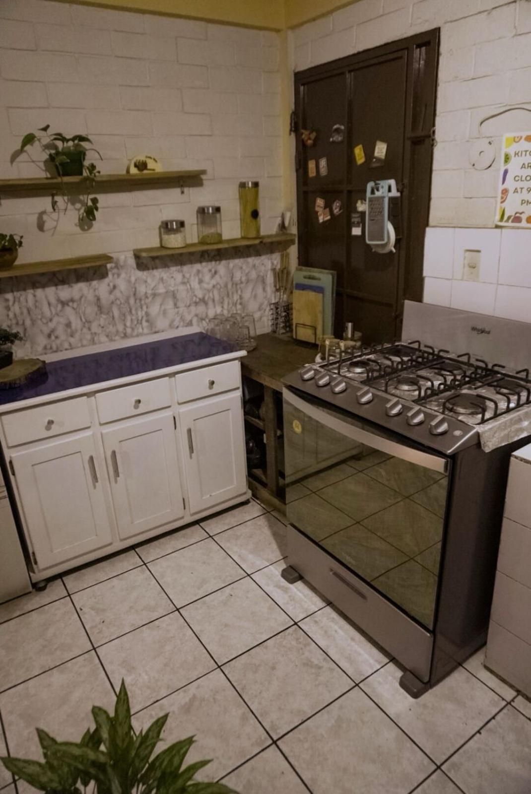 Pool House Hostel سانتا آنا المظهر الخارجي الصورة