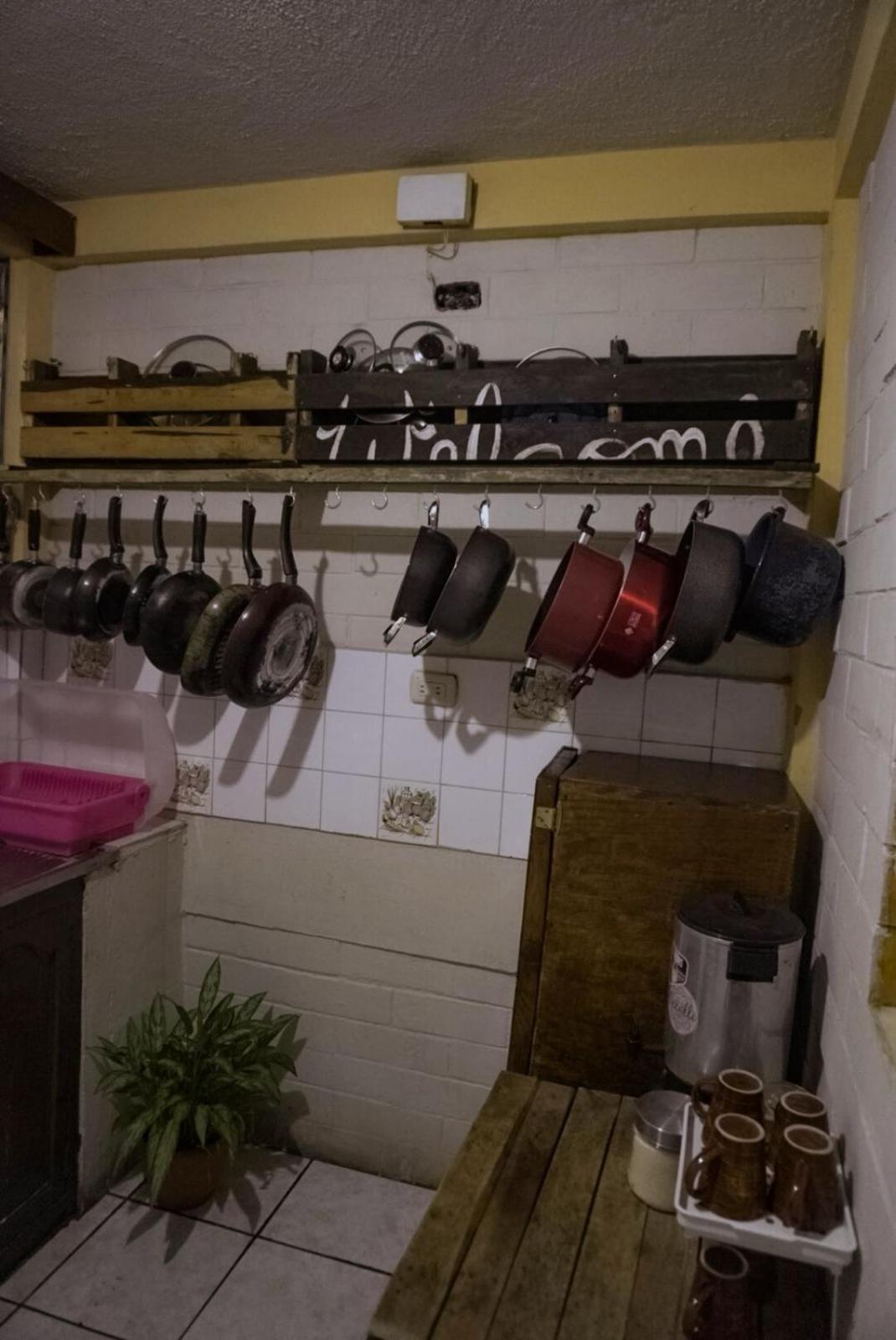 Pool House Hostel سانتا آنا المظهر الخارجي الصورة